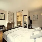 Aux Petits Bonheurs Guest house 3*