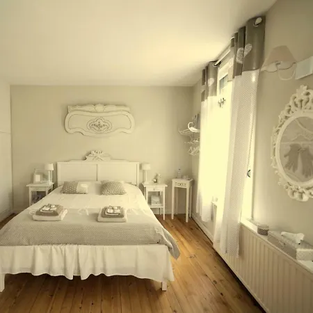 Aux Petits Bonheurs Guest house
