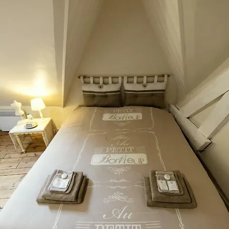 Aux Petits Bonheurs Guest house